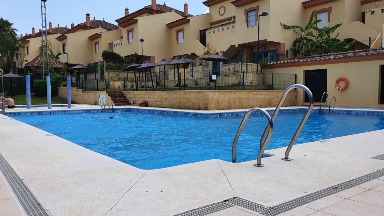 Villa de Islantilla Esterno foto